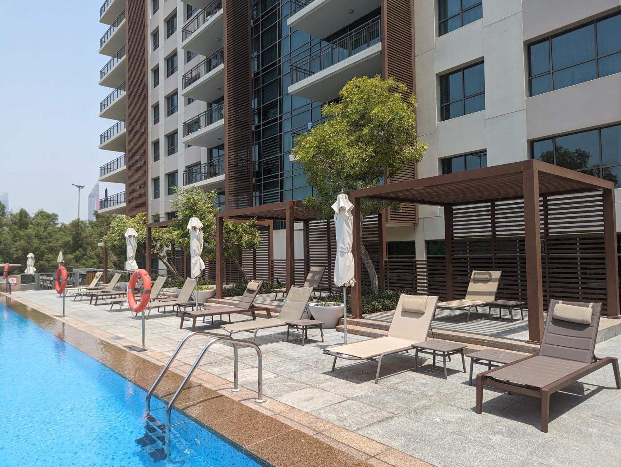 Oasis In - Expat Preferred Community - The Greens - The Views - Perfect For Business And Pleasure - Close To Metro - Park, Lakes And Jogging 1 Min Walk Away - Yoga Classes By The - 4 People - Big Balcony - 3 Min Drive To Sheikh Zayed * Dubai