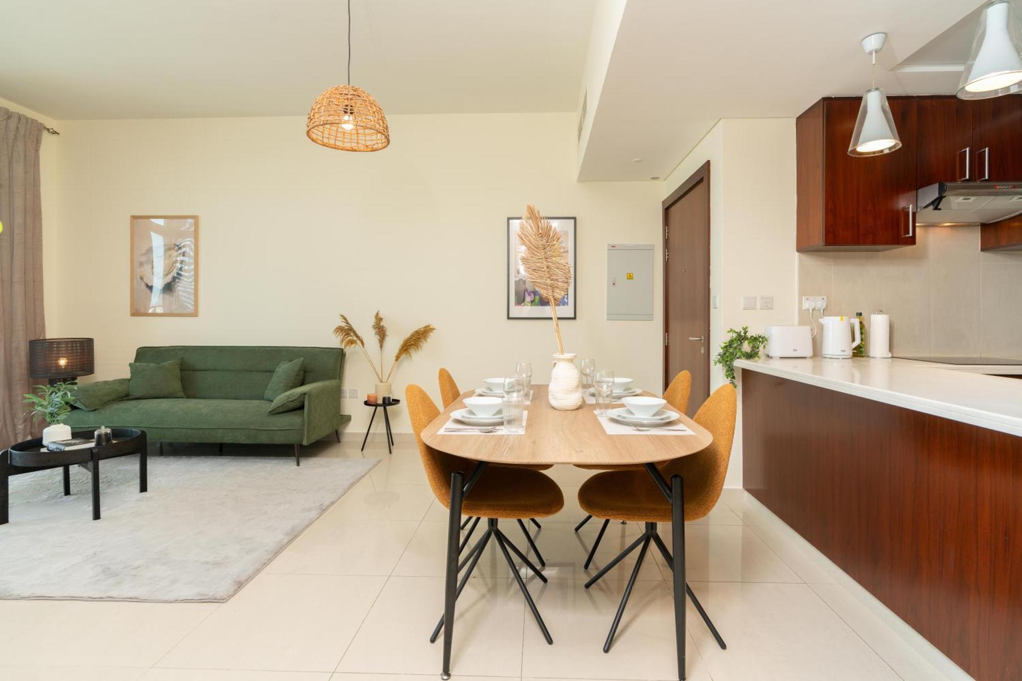 Oasis In - Expat Preferred Community - The Greens - The Views - Perfect For Business And Pleasure - Close To Metro - Park, Lakes And Jogging 1 Min Walk Away - Yoga Classes By The - 4 People - Big Balcony - 3 Min Drive To Sheikh Zayed *