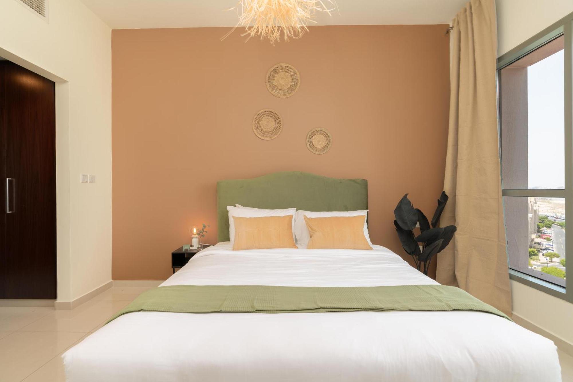 Oasis In - Expat Preferred Community - The Greens - The Views - Perfect For Business And Pleasure - Close To Metro - Park, Lakes And Jogging 1 Min Walk Away - Yoga Classes By The - 4 People - Big Balcony - 3 Min Drive To Sheikh Zayed Apartment *
